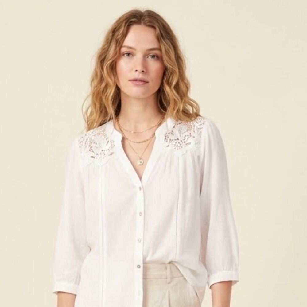 Figueroa & Flower White Drapey Elegant Lace Button Down 3/4 Sleeve Blouse